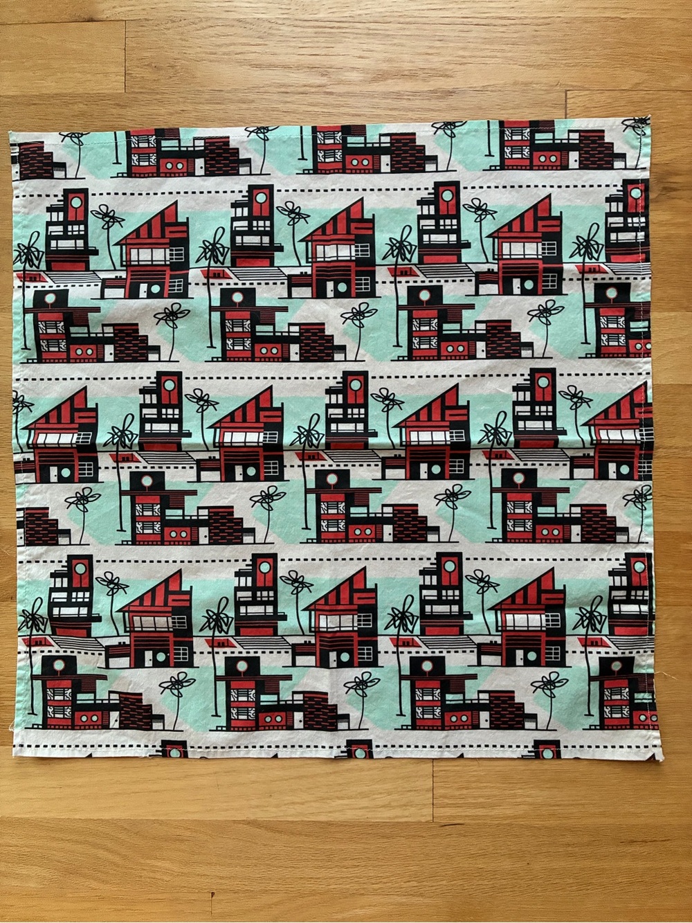 Graphic Mid-Century Modern House Print Fabric Square - Red & Mint
